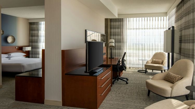 Montreal Airport Marriott In-Terminal Room
