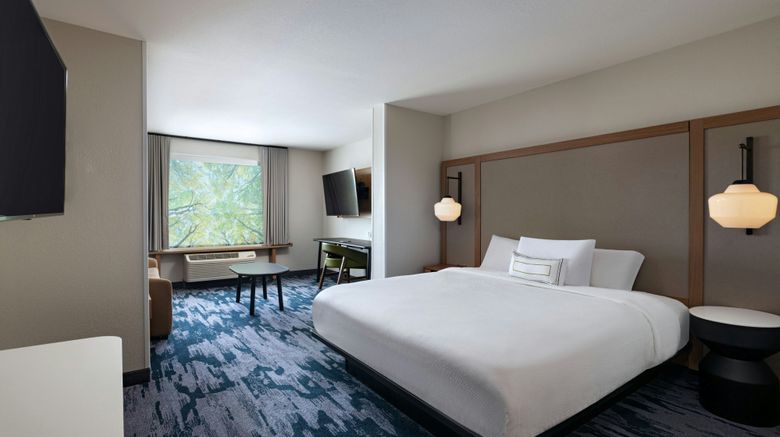 <b>Fairfield Inn & Suites Lincoln Crete Room</b>. Images powered by <a href="https://www.leonardoworldwide.com/" title="Leonardo Worldwide" target="_blank">Leonardo</a>.