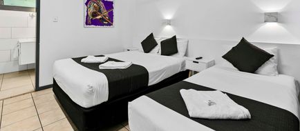 Maryborough City Motel Room