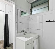 Maryborough City Motel Room