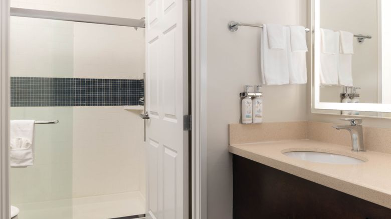 <b>Staybridge Suites Phoenix/Chandler Room</b>. Images powered by <a href="https://www.leonardoworldwide.com/" title="Leonardo Worldwide" target="_blank">Leonardo</a>.