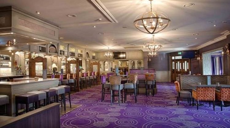 Woodford Dolmen Hotel Lobby