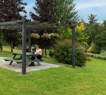 Woodford Dolmen Hotel Exterior