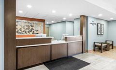 Candlewood Suites Victoria