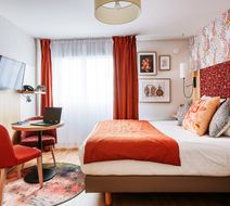 Sejours & Affaires Atrium Room