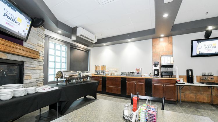 Prime Hotel Fort McMurray Restaurant