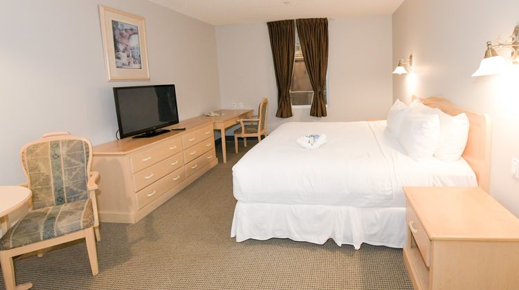Prime Hotel Fort McMurray Room