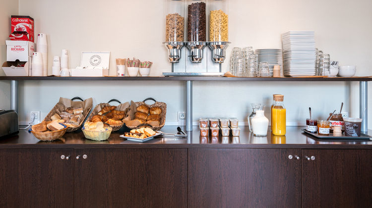 Sejours & Affaires Le Clos Beaumois Restaurant