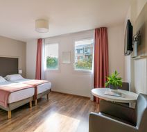 Sejours & Affaires Le Clos Beaumois Room