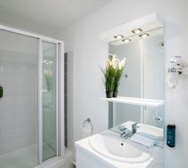 Sejours & Affaires Le Clos Beaumois Room