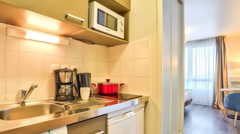 <b>Sejours & Affaires Paris-Vitry Room</b>. Images powered by <a href="https://www.leonardoworldwide.com/" title="Leonardo Worldwide" target="_blank">Leonardo</a>.