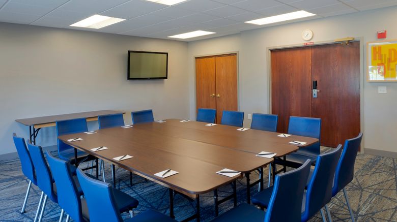 <b>Holiday Inn Express Hotel & Suites Meeting</b>. Images powered by <a href="https://www.leonardoworldwide.com/" title="Leonardo Worldwide" target="_blank">Leonardo</a>.