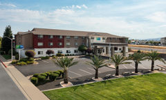 Holiday Inn Express Redding North
