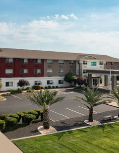 Holiday Inn Express Redding North
