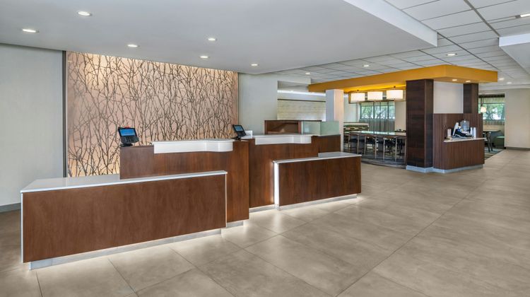 Fairfield Inn & Suites Edmonton North Lobby