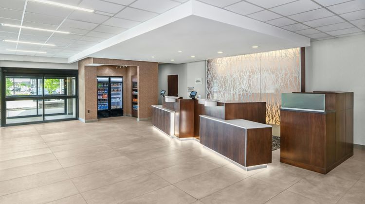 Fairfield Inn & Suites Edmonton North Lobby