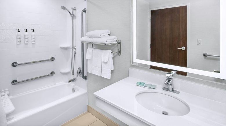 <b>Fairfield Inn & Suites Edmonton North Room</b>. Images powered by <a href="https://www.leonardoworldwide.com/" title="Leonardo Worldwide" target="_blank">Leonardo</a>.