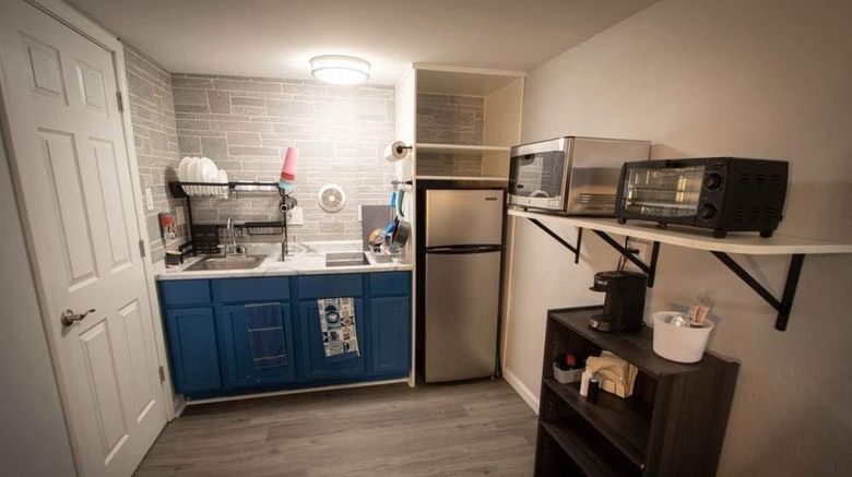 <b>Envi Boutique Hotel Room</b>. Images powered by <a href="https://www.leonardoworldwide.com/" title="Leonardo Worldwide" target="_blank">Leonardo</a>.