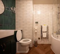 Berkshire Arms Hotel Room