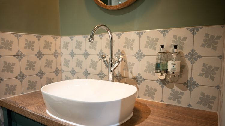 Green Man Hotel Room