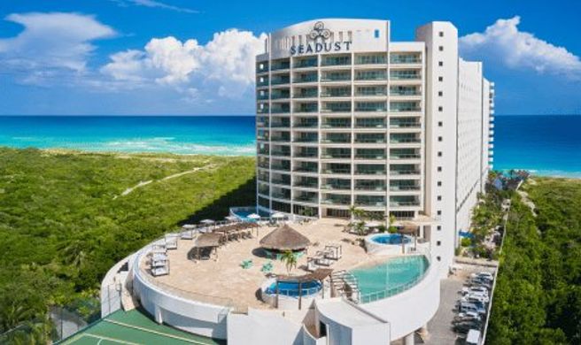 Seadust Cancun Family Resort Exterior
