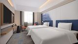 Hampton Inn East Railway Station Room