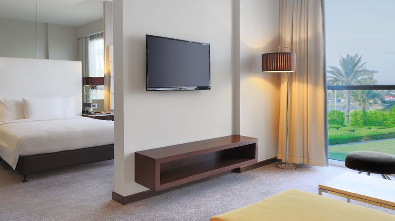 <b>Centro Sharjah Suite</b>. Images powered by <a href="https://www.leonardoworldwide.com/" title="Leonardo Worldwide" target="_blank">Leonardo</a>.