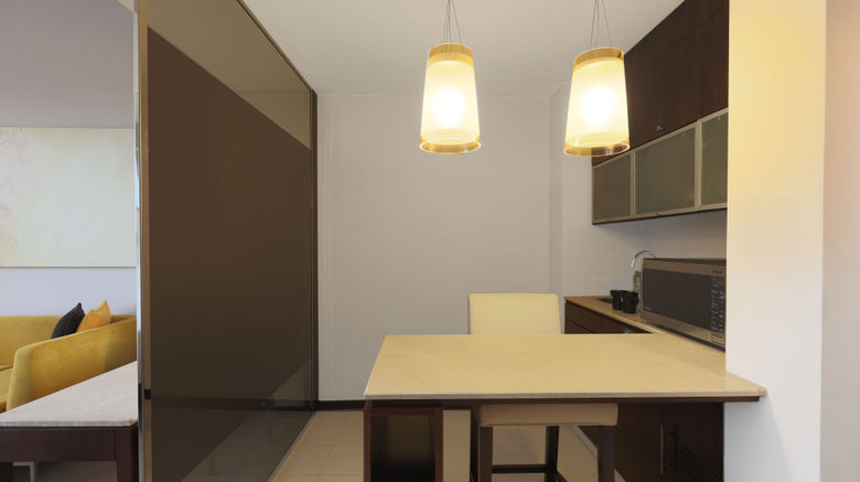 <b>Centro Sharjah Suite</b>. Images powered by <a href="https://www.leonardoworldwide.com/" title="Leonardo Worldwide" target="_blank">Leonardo</a>.