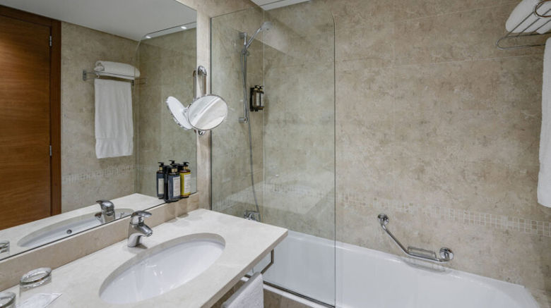 <b>Dorma Coliseum Suite</b>. Images powered by <a href="https://www.leonardoworldwide.com/" title="Leonardo Worldwide" target="_blank">Leonardo</a>.