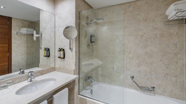 <b>Dorma Coliseum Room</b>. Images powered by <a href="https://www.leonardoworldwide.com/" title="Leonardo Worldwide" target="_blank">Leonardo</a>.