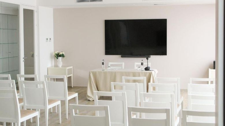 <b>Bianco Riccio Suite Hotel Meeting</b>. Images powered by <a href="https://www.leonardoworldwide.com/" title="Leonardo Worldwide" target="_blank">Leonardo</a>.