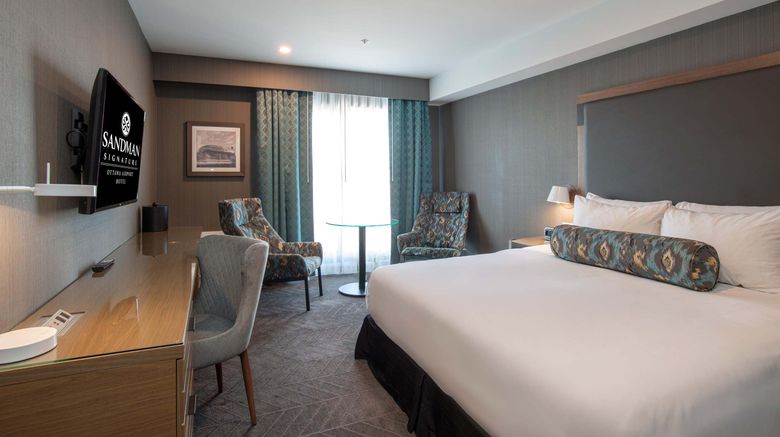 <b>Sandman Signature Ottawa Airport Hotel Room</b>. Images powered by <a href="https://www.leonardoworldwide.com/" title="Leonardo Worldwide" target="_blank">Leonardo</a>.