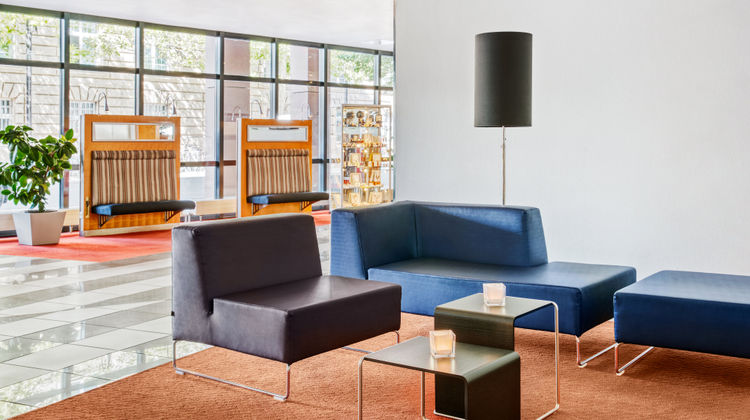 Hotel Erfurt City Center by Leonardo Lobby