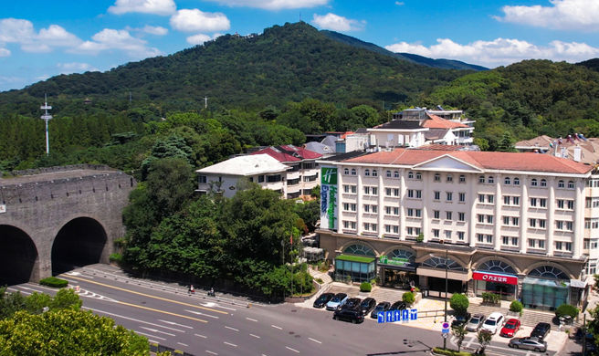 Holiday Inn Express Xuanwu Lake Exterior