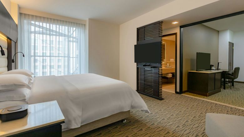 <b>Sheraton Bogota Hotel Suite</b>. Images powered by <a href="https://www.leonardoworldwide.com/" title="Leonardo Worldwide" target="_blank">Leonardo</a>.