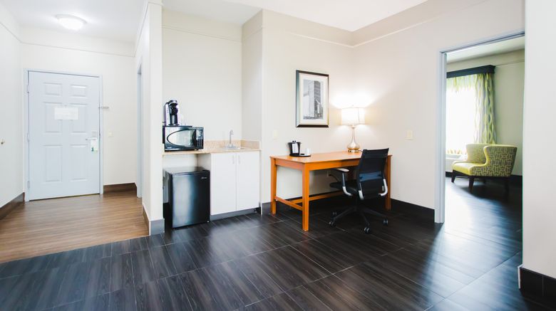 <b>Palacio Royale Inn Signature Suite</b>. Images powered by <a href="https://www.leonardoworldwide.com/" title="Leonardo Worldwide" target="_blank">Leonardo</a>.