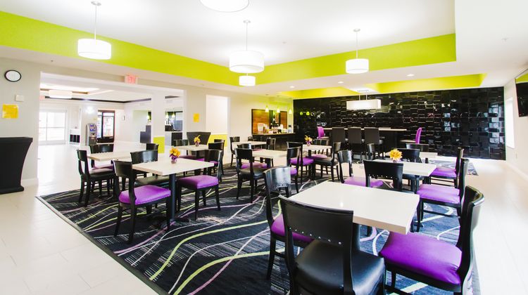 Palacio Royale Inn Signature Restaurant