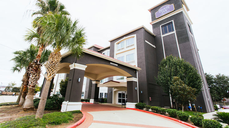 Palacio Royale Inn Signature Exterior
