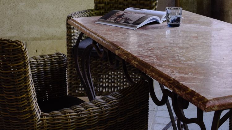 Hostellerie le Prieure Suite