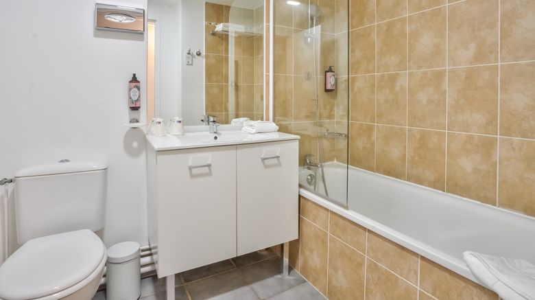 <b>Residhome La Guyonnerie Room</b>. Images powered by <a href="https://www.leonardoworldwide.com/" title="Leonardo Worldwide" target="_blank">Leonardo</a>.