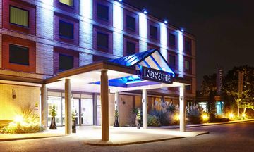 Novotel London Heathrow Airport - M4 Jct