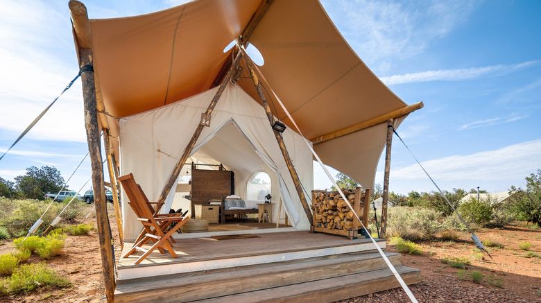 <b>Under Canvas Grand Canyon Room</b>. Images powered by <a href="https://www.leonardoworldwide.com/" title="Leonardo Worldwide" target="_blank">Leonardo</a>.