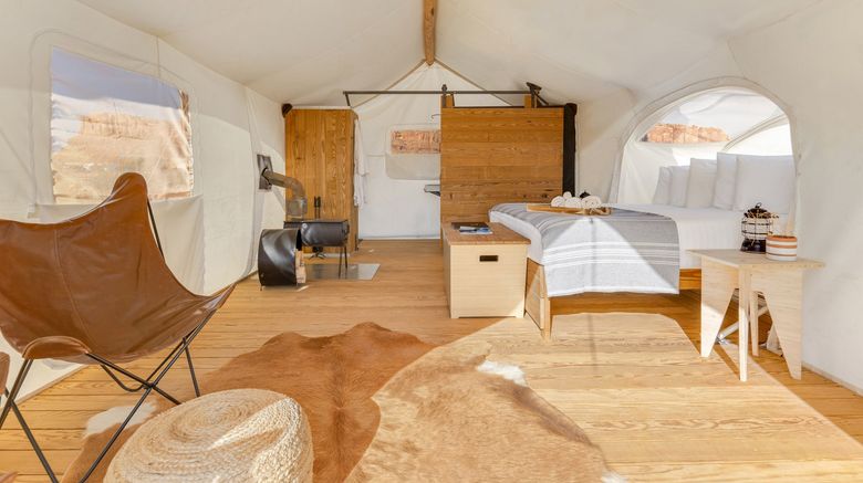 <b>Under Canvas Moab Room</b>. Images powered by <a href="https://www.leonardoworldwide.com/" title="Leonardo Worldwide" target="_blank">Leonardo</a>.