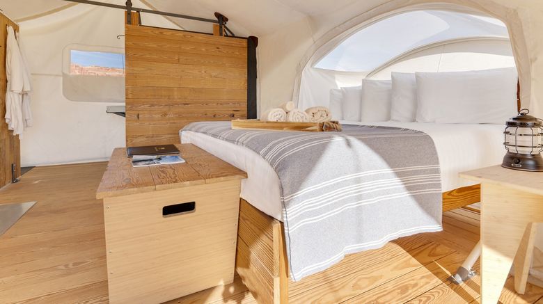 <b>Under Canvas Moab Room</b>. Images powered by <a href="https://www.leonardoworldwide.com/" title="Leonardo Worldwide" target="_blank">Leonardo</a>.
