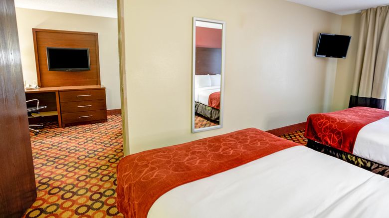 <b>Charlotte Suites Room</b>. Images powered by <a href="https://www.leonardoworldwide.com/" title="Leonardo Worldwide" target="_blank">Leonardo</a>.
