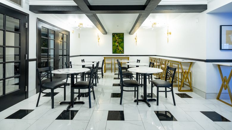 <b>Ascot suites Restaurant</b>. Images powered by <a href="https://www.leonardoworldwide.com/" title="Leonardo Worldwide" target="_blank">Leonardo</a>.