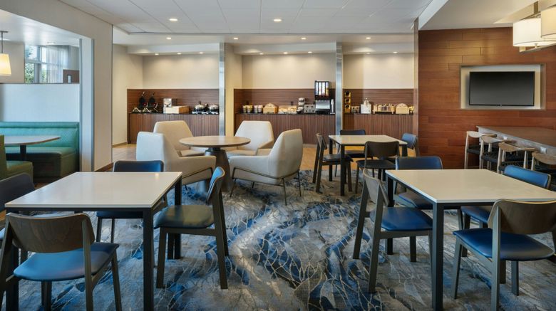 <b>Fairfield Inn & Suites Lincoln Southeast Restaurant</b>. Images powered by <a href="https://www.leonardoworldwide.com/" title="Leonardo Worldwide" target="_blank">Leonardo</a>.