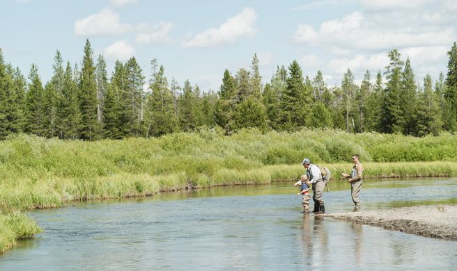Under Canvas Yellowstone Exterior