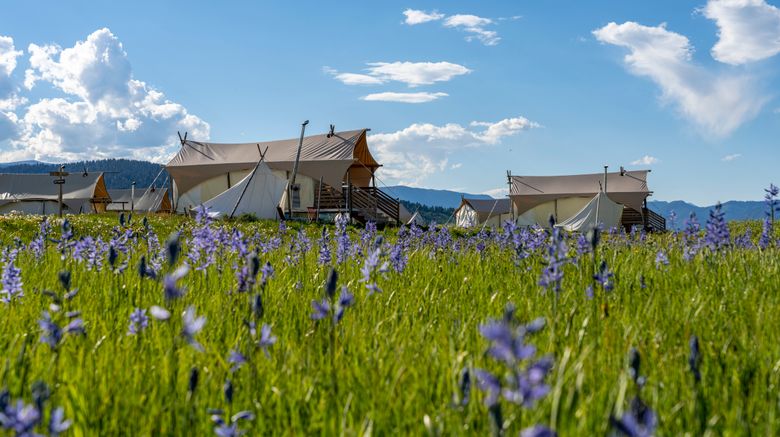 <b>Under Canvas Yellowstone Exterior</b>. Images powered by <a href="https://www.leonardoworldwide.com/" title="Leonardo Worldwide" target="_blank">Leonardo</a>.