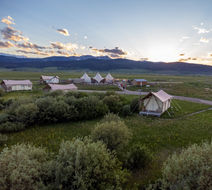 Under Canvas Yellowstone Exterior